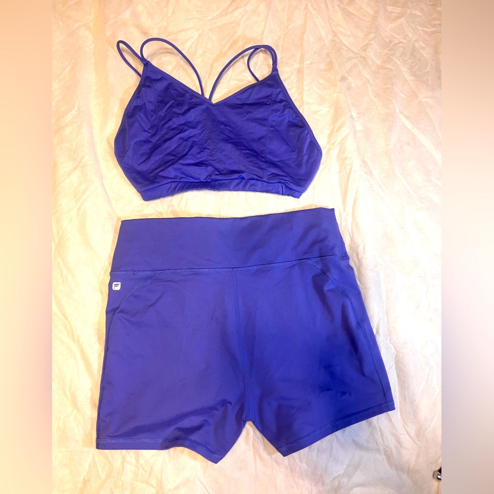 Fabletics top / short set